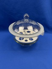 Exsikkator mit Lochplatte