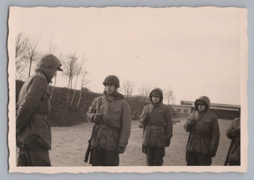 Bundeswehrsoldaten kaserne - ,