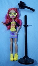 1x Monster High Puppe Howleen