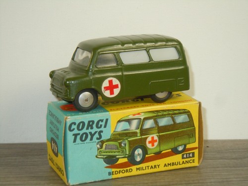 Bedford military ambulance - bedford,