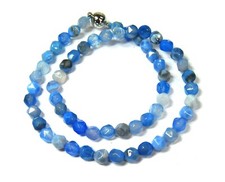 Heilstein Halskette aus dem Edelstein Achat Sechseck im Kreuzschliff Farbe Blau