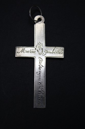 Sehr schöner alter kreuz - alter,