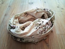 Wunderschönes weiches Tuch