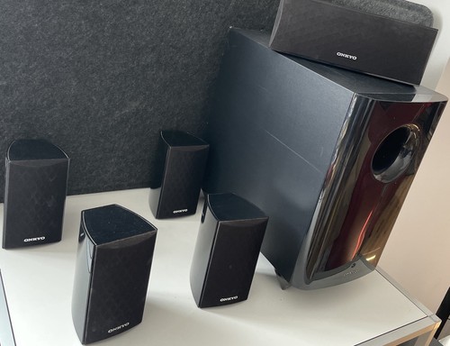 Onkyo home theater speaker - 5.1,