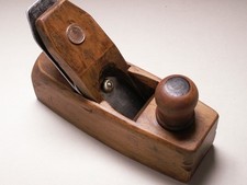 schöner alter Holzhobel