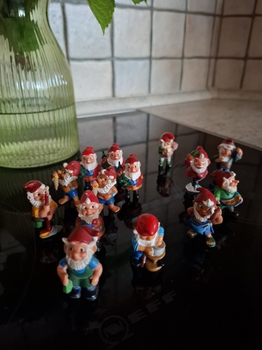 Zwergengruppe ferrero eier - zwergengruppe,