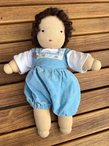 Knuddelige weiche spielpuppe - knuddelige,
