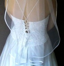 Schleier am Kamm weiß ivory