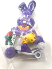 Milka Hase auf Tretroller, H