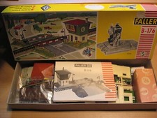 Faller H0 B-176 Bahnschranke mit Stellwerk, komplett "Rarität" aus Nachlass, TOP