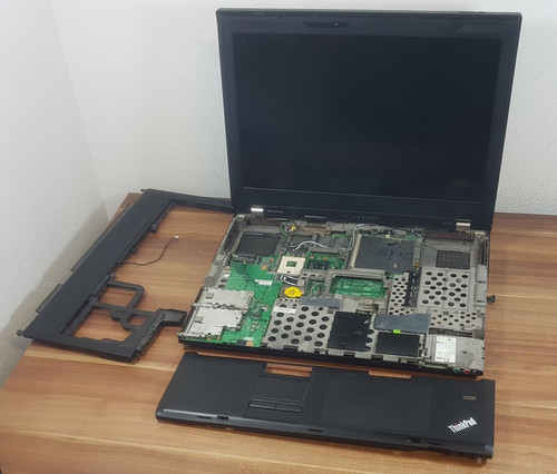 Kult vintage lenovo - 17",