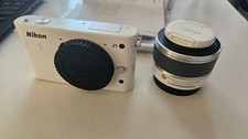Nikon Digitalkamera J1 mit