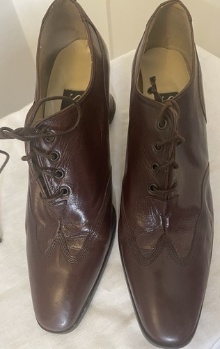 Braune leder schnürschuhe - braune,