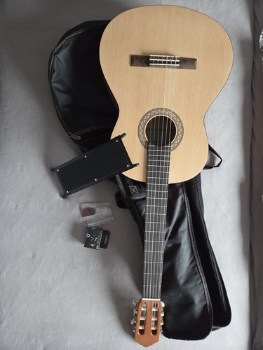 Yamaha c40 4 - c40, 4/4