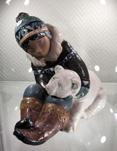 Lladro eskimo playing - eskimo,
