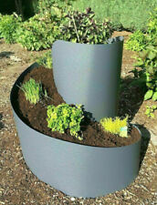 Große Kräuterspirale in