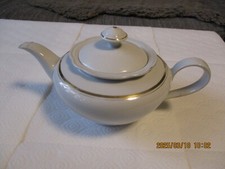 Antike Teekanne Kahla (DDR) um 1960-69,Weiß mit Goldrand,Höhe ca.10 cm