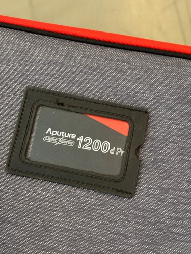 Defekt aputure 1200d - ls, pro