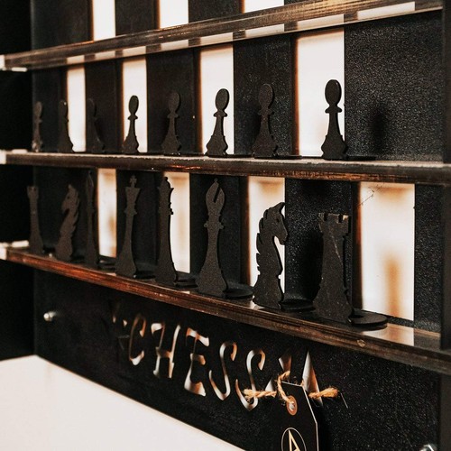 Schach wandspiel aus metall - schach,