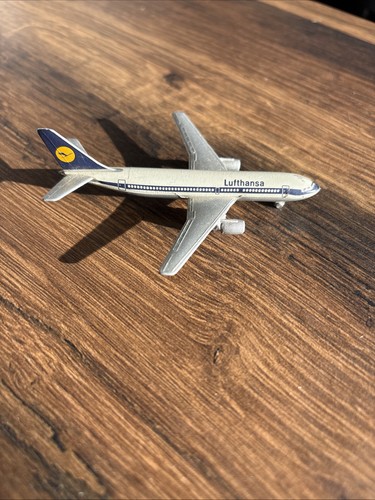 Modellflugzeug lufthansa - modellflugzeug,,