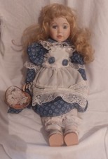 Porzellanpuppe ca 40 cm gebraucht