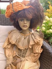 ALTE KÜNSTLERPUPPE MIT PORZELLANKOPF UND -HÄNDEN 95CM GROß