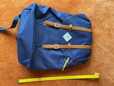 Neuer großer blauer