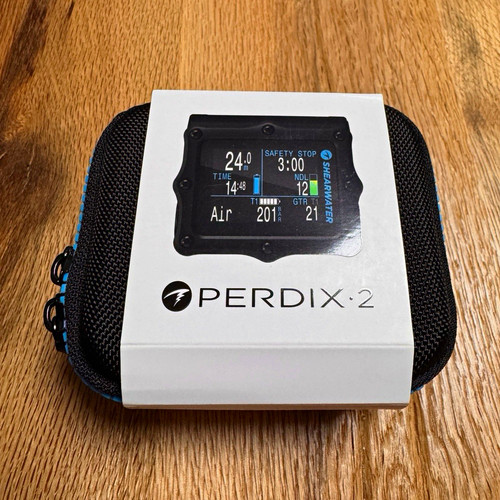 Shearwater perdix black - perdix, 2