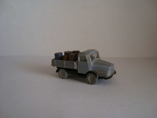 Grauer lkw h3a mit - h0,