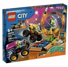 LEGO CITY: Stunt Show Arena (60295) kleiner Kartonschaden