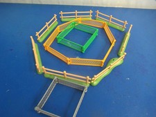 viele verschieden Zäune  zu