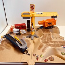 SIKU WORLD 5701 - Baugrube mit Förderband + Baukran + mehr - 1:50 - GUT