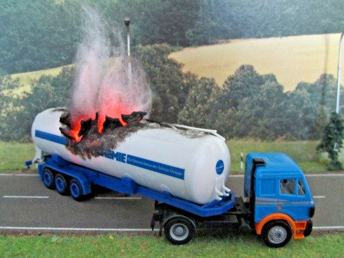 Lkw chemietank explosion - 1:87,