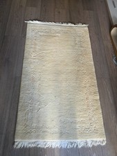 Handgeknüpfter Wollteppich