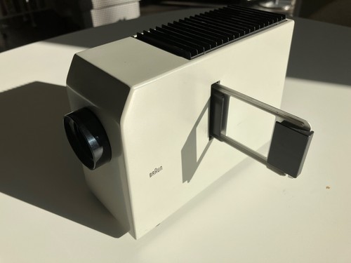 Braun kleinprojektor - braun, 10
