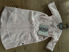 Lodger Hopper, Lots & Lots of