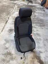 Sitz vorn rechts Beifahrersitz VW Passat B7 3C Belüftet und beheizt Stoff