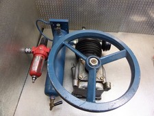 Kolben Kompressor Verdichter DDR HS 1 40/70 - V   Ölschmierung