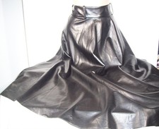 schöner langer Kunstlederrock von ZARA, Farbe Schwarz, Größe 36