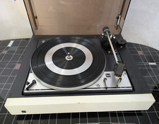 Dual Plattenspieler 1216 in