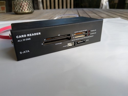 Media card reader - media,