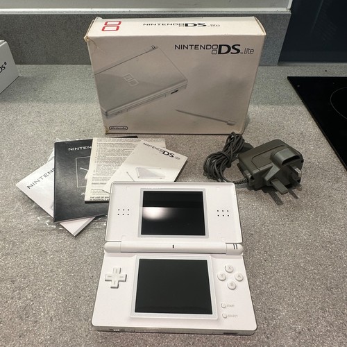 Nintendo lite handheld - nintendo,