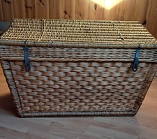 Weidenkorb groß mit Ddeckel, Tragegriffe, abschließbar, 93x 56x55 cm =lxbxh