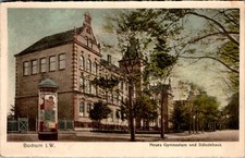 AK GRUSS AUS BOCHUM NEUES GYMNASIUM UND STÄNDEHAUS COL. 1923 WESTFALEN