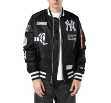 New Era Alpha New York Yankees MLB x Alpha Bomberjacke schwarz 48254