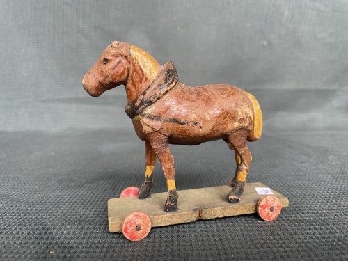 Antikes pferd auf - antikes,