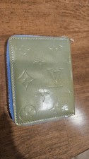 Louis Vuitton Vernis Zippy