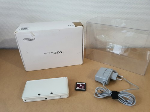 Nintendo 3ds weiß handheld - nintendo,