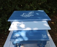 Beistelltische aus Holz in Blau mit maritimen Motiven, 3er Set im Shabby Chic