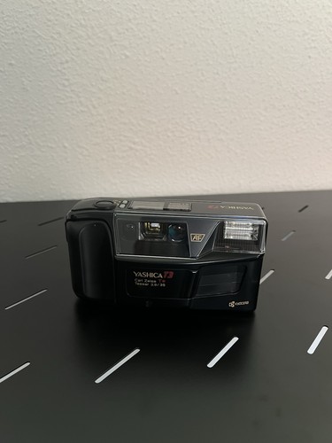 Yashica carl zeiss - t3,